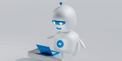 Roboter, der einen Laptop bedient